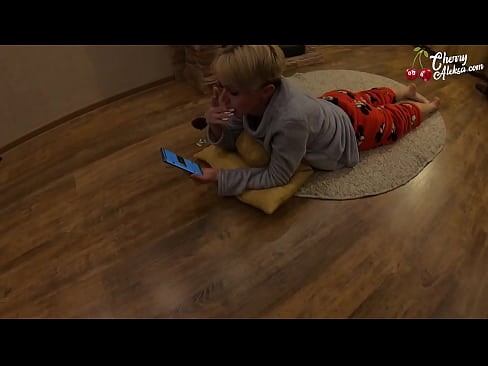 ❤️ ક્રેઝી સોનેરી ચૂસવું વિશાળ ડિક ચૂસવું અને તેના પર ઉછળવું - ગુદા મૈથુન ️❌  અમારા પર  ️❤